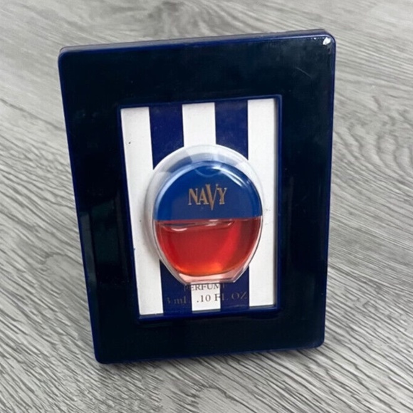 NEW VINTAGE Women's Perfume NAVY By Cover Girl Fragrance In a Frame 3mL - Picture 1 of 5